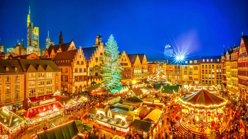 Best Christmas towns in USA